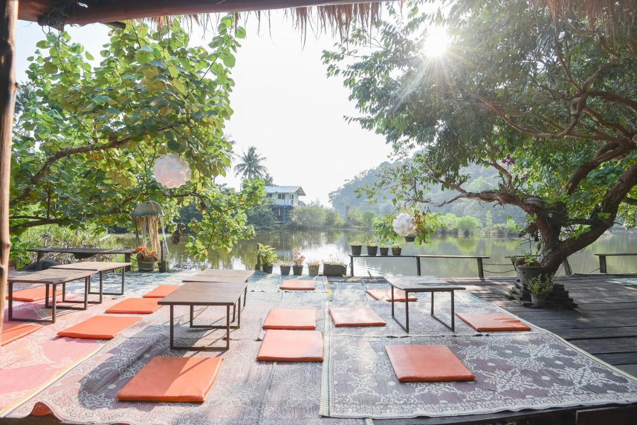 Oyo 693 Tree House Cottage Koh Chang Esterno foto